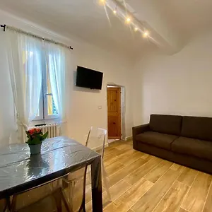  Apartment Flat In Centro Storico La Casa Di Luna Italy